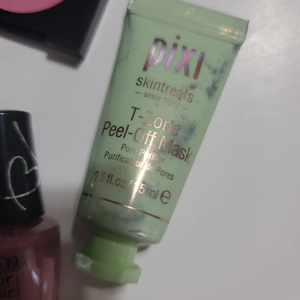 Cosmetics/ Skincare Bundle‎ Manifested Mascara Cleanser Nail Lip Blush Eyeshadow